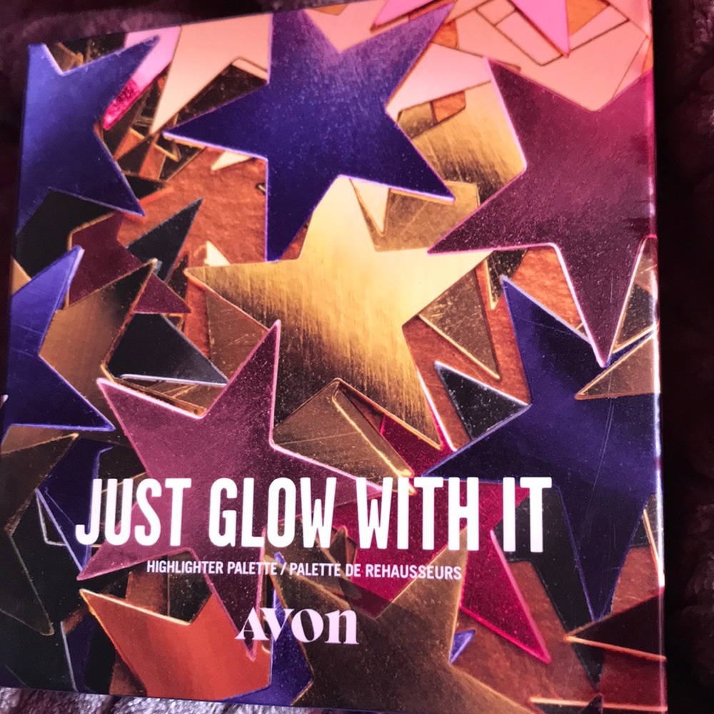 Avon highlighter palette